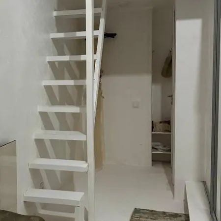 центр провулок театральний або чайковського буд 16 Apartment *